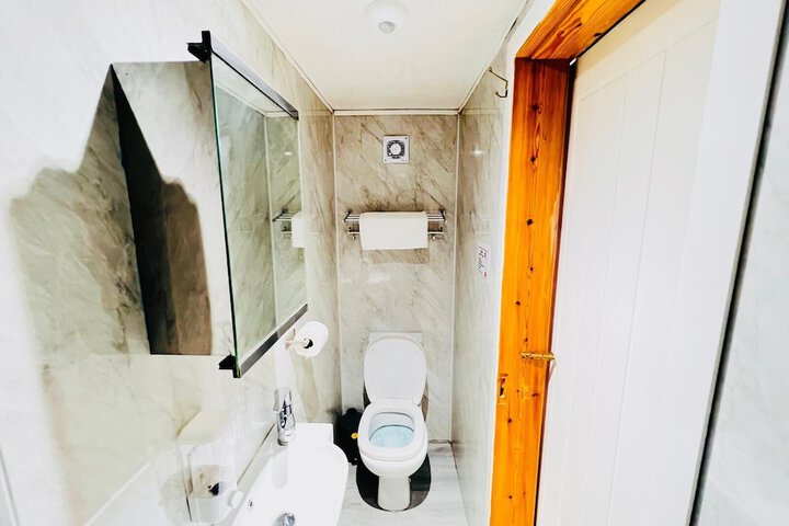 Room 19 of 27
