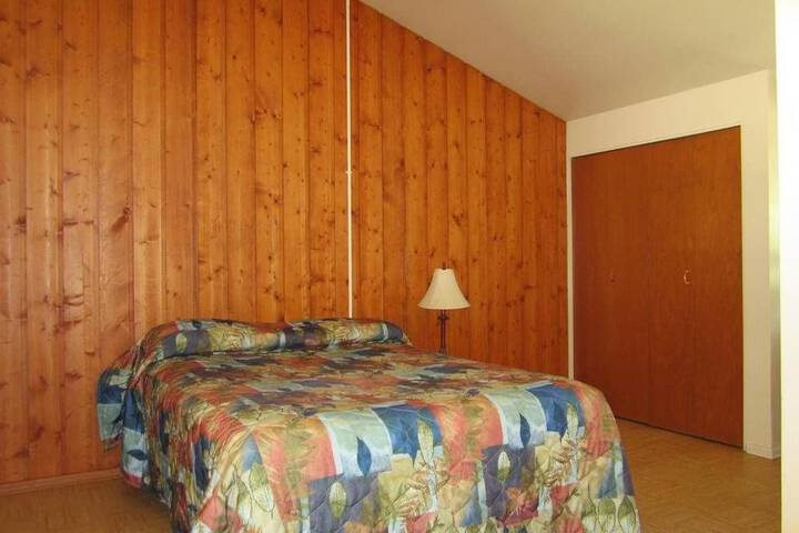 Room 3 of 34