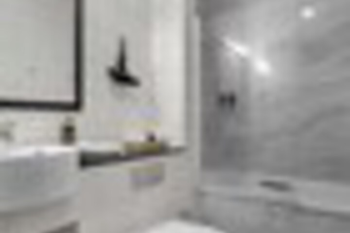 Hotel 215 of 219