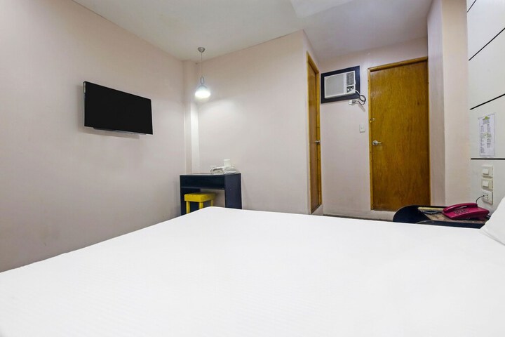 Room 17 of 30