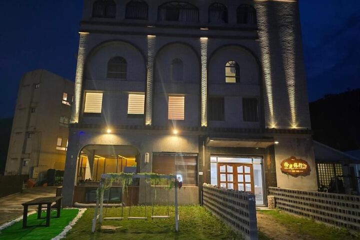 Hotel 6 of 6