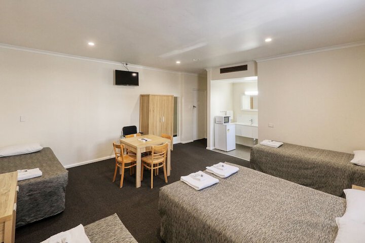 Room 7 of 22