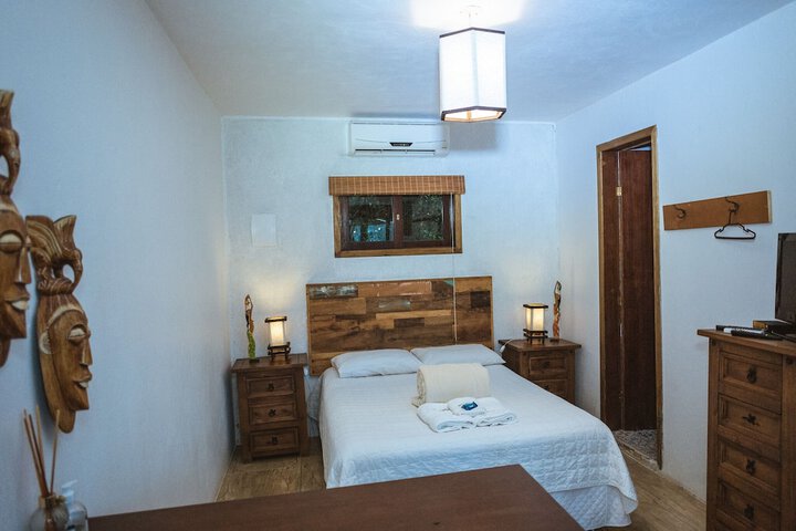 Room 12 of 101
