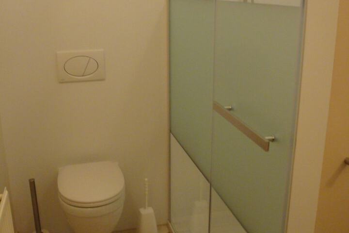 Room 8 of 23