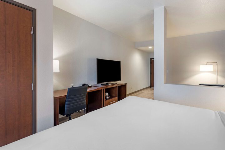 Room 18 of 31
