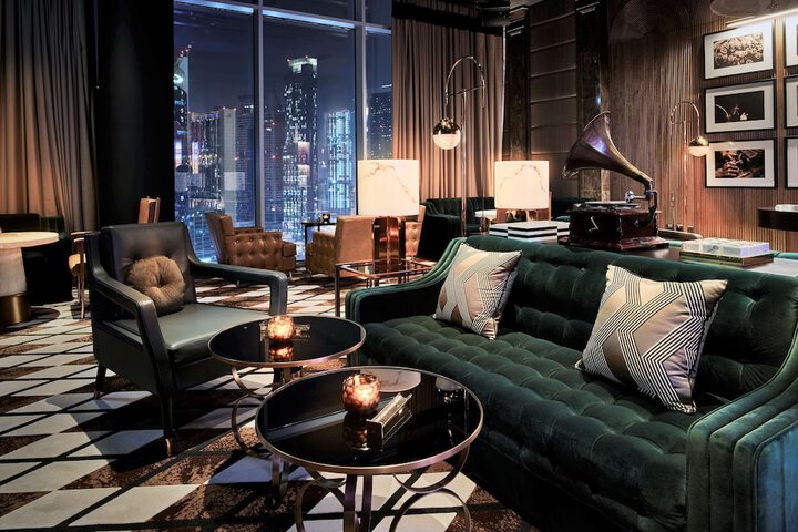 Lounge 135 of 172