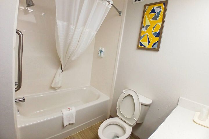 Room 41 of 65
