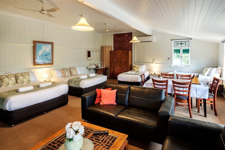 Room 2 of 36