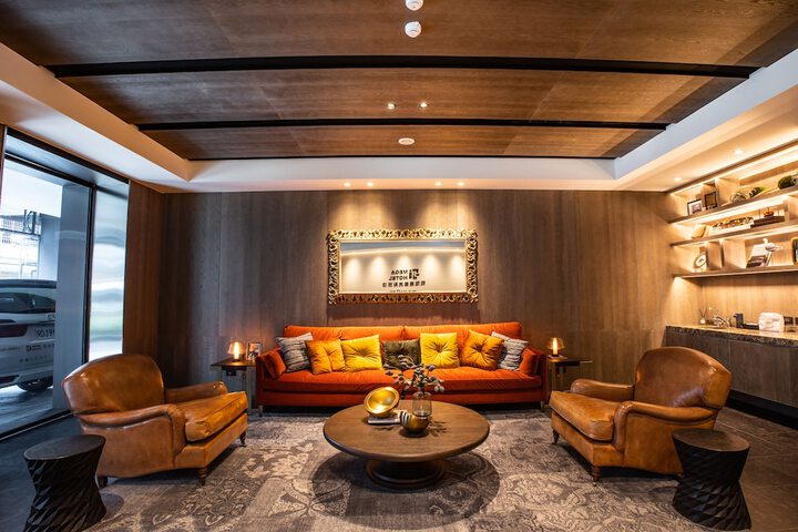 Guest Lobby