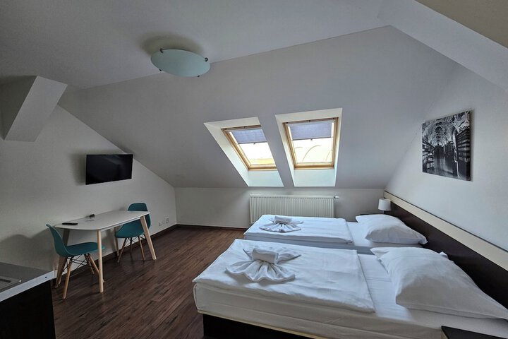Room 29 of 40