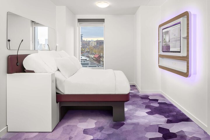 Room 14 of 48