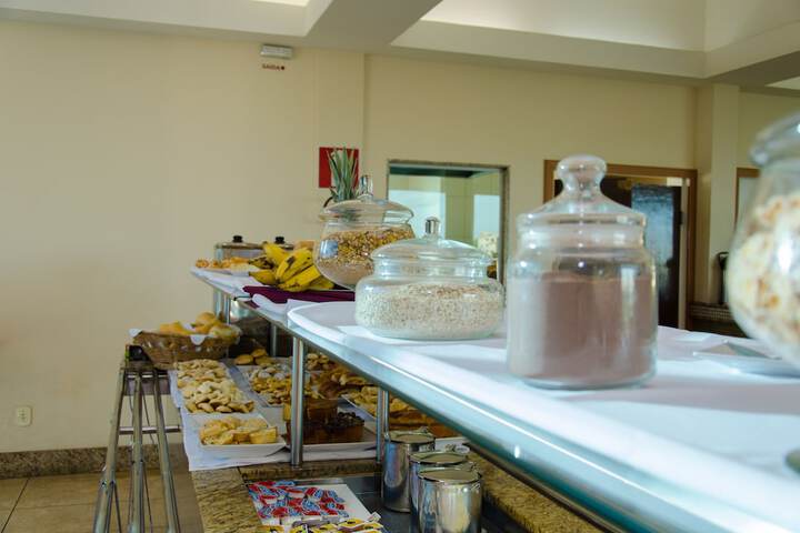 Breakfast/Coffee Service 20 of 36