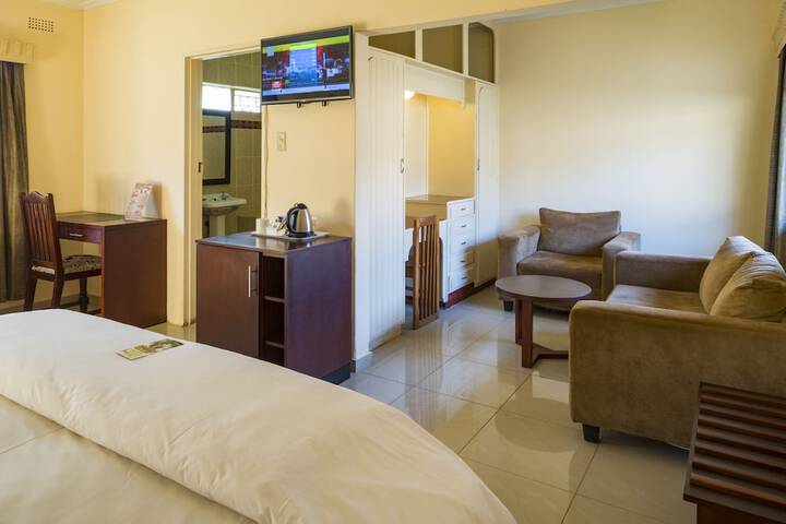 Room 14 of 34