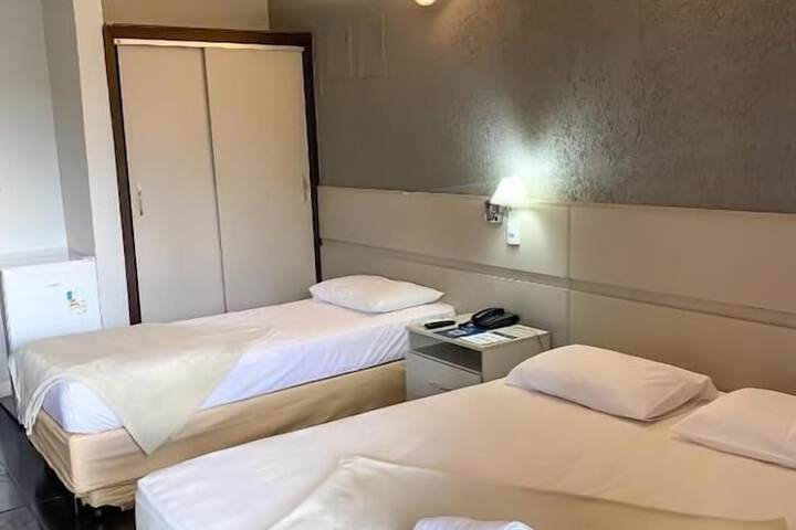 Room 16 of 86