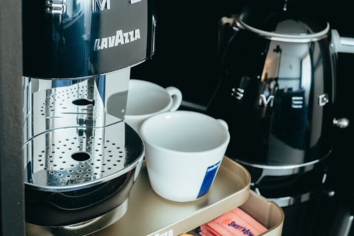 Breakfast/Coffee Service 24 of 55