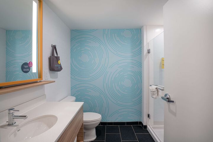 Bathroom shower