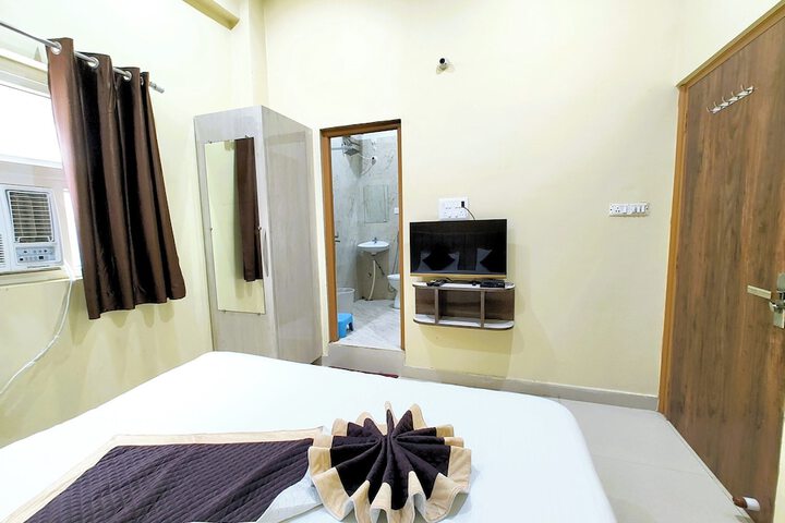 Room 3 of 31