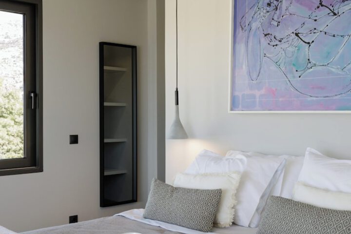 Room 4 of 74