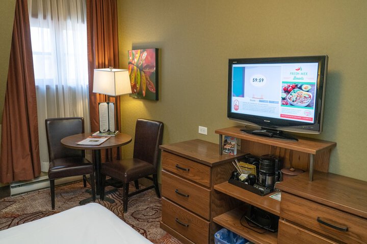 Room 28 of 72
