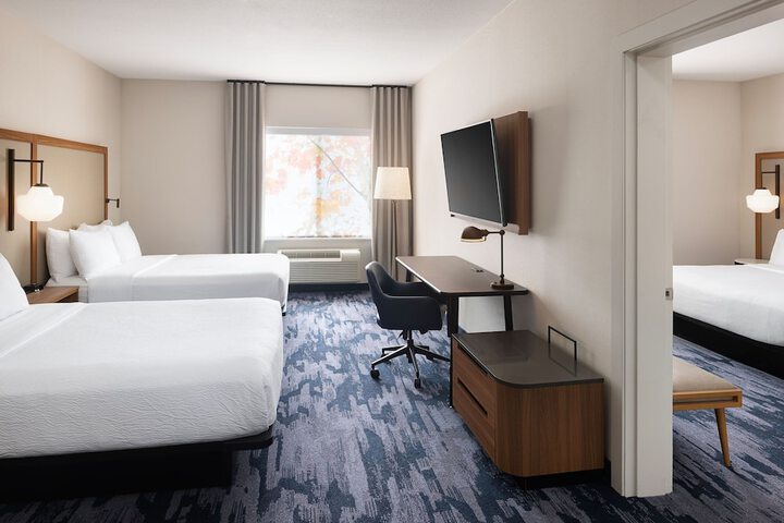 Room 9 of 35