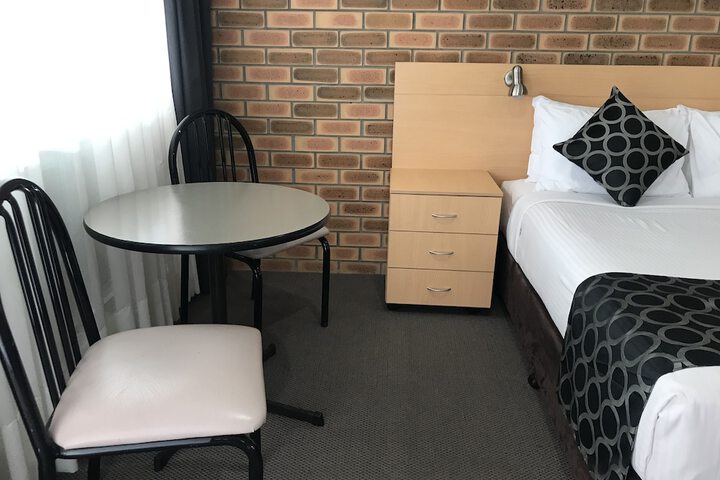 Room 110 of 152