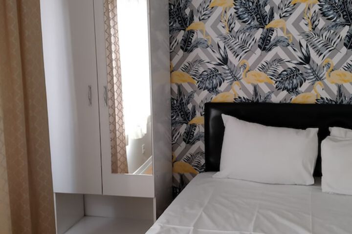 Room 10 of 75