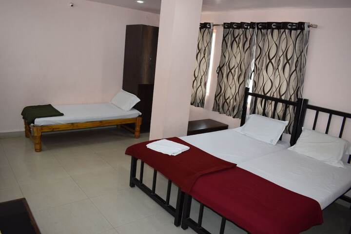 Room 32 of 58