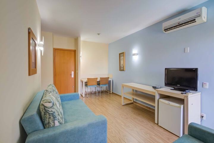 Room 16 of 76