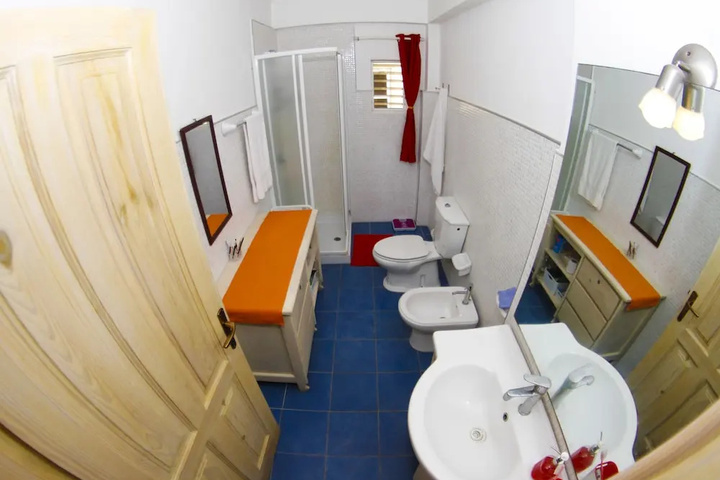 Room 9 of 23