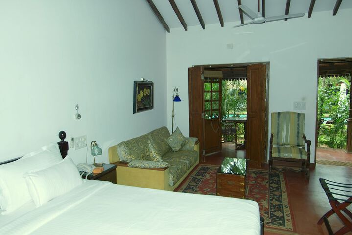 Room 6 of 162