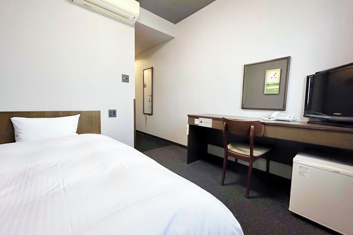 Room 7 of 29