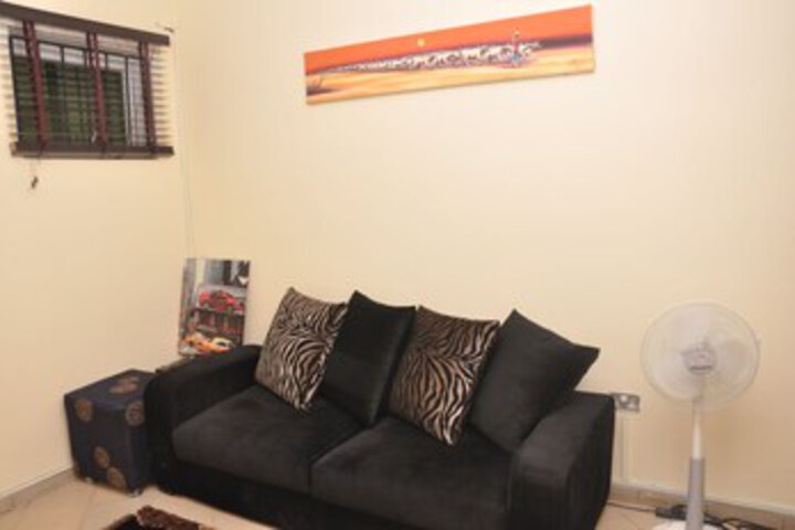 Room 13 of 28