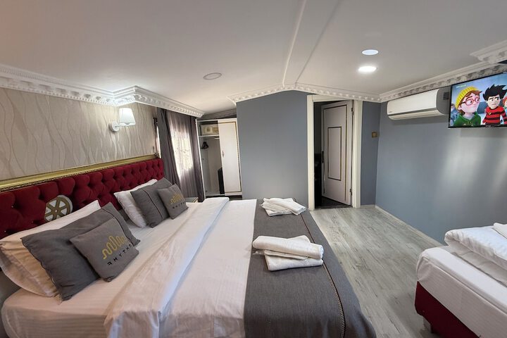 Room 73 of 110