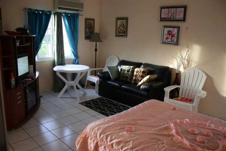 Room 4 of 14