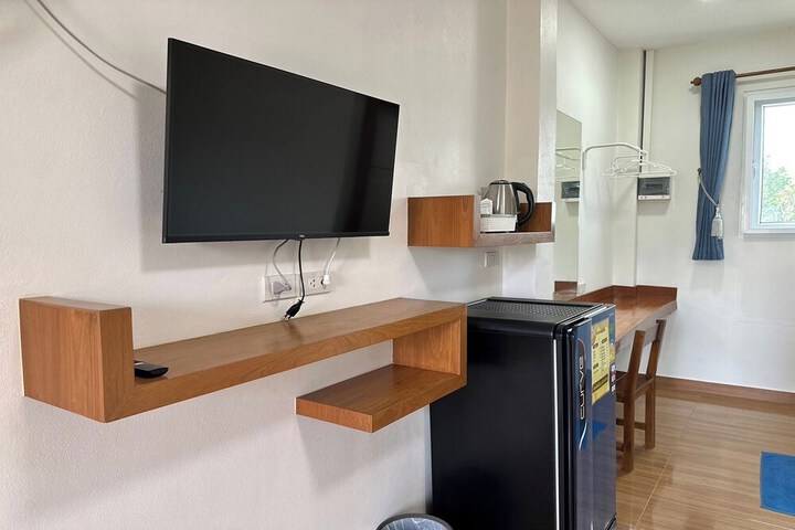 Room 13 of 61