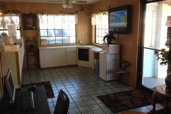 Hotel Interior 4 of 23