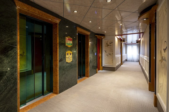 Elevator