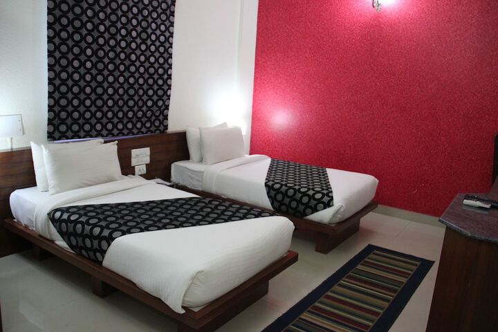 Room 8 of 44