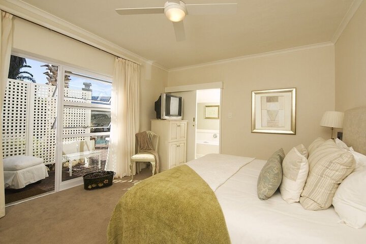 Room 4 of 46