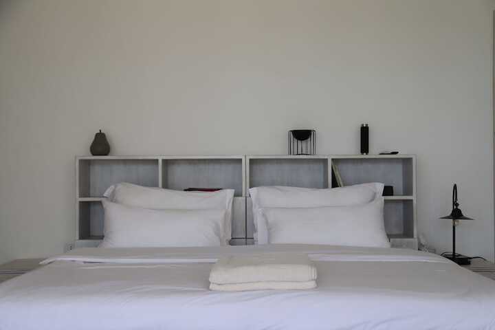 Room 22 of 102