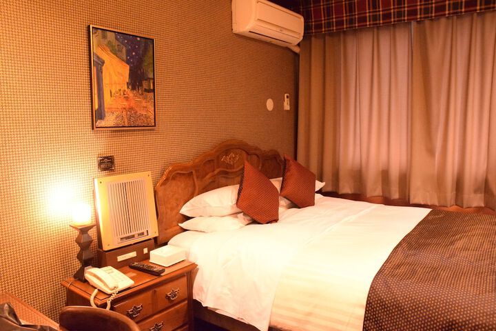 Room 18 of 67