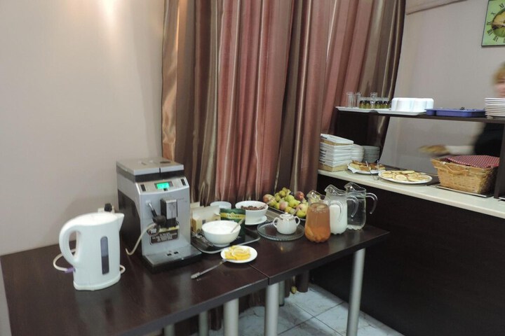 Dining 44 of 55