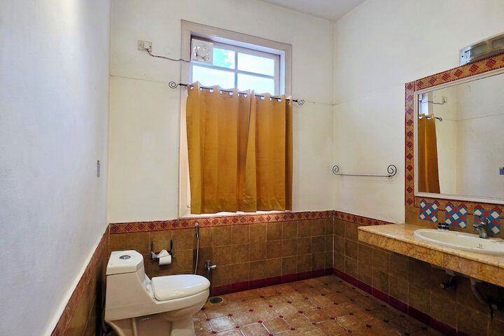 Room 95 of 181