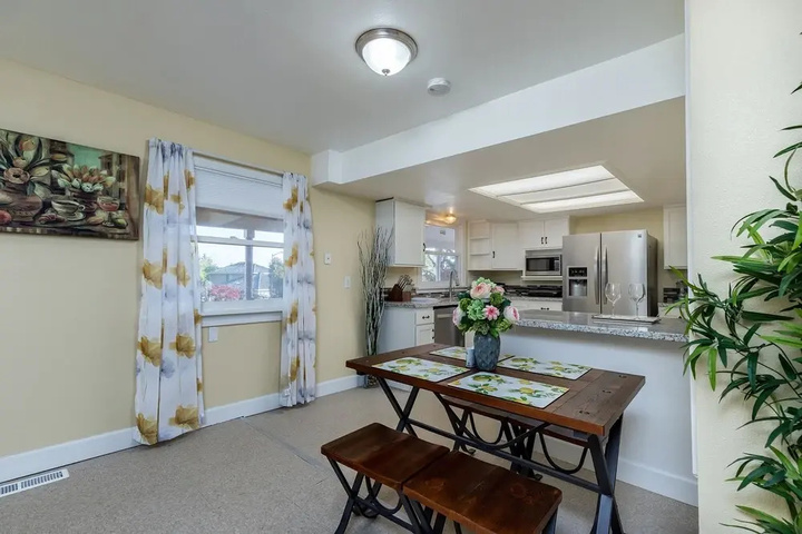 Photo of Happy Valley Bright Urban House