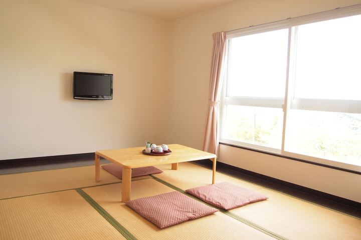 Room 15 of 84
