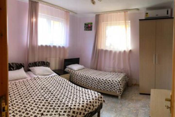 Room 15 of 35