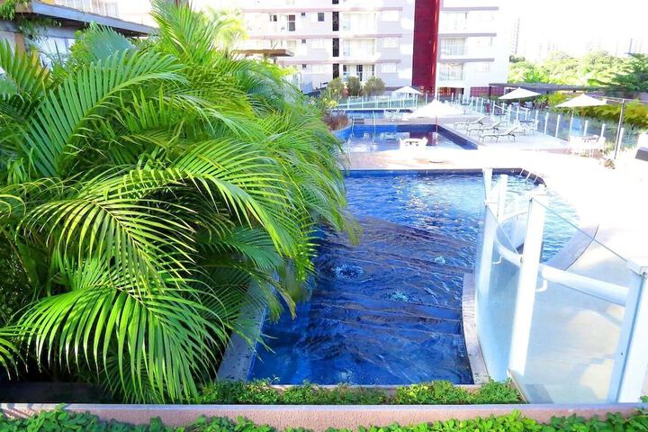 Pool 81 of 146