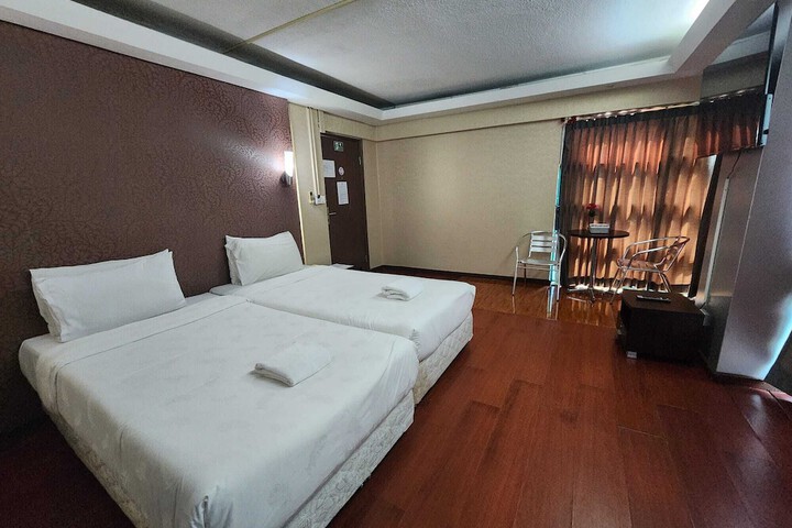 Room 16 of 56