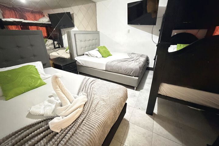 Room 3 of 11