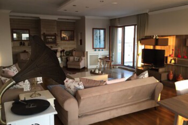Room 15 of 15